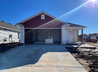 11540 SW 12th St, Yukon, OK 73099