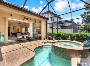 5773 Mango Cir, Naples, FL 34110