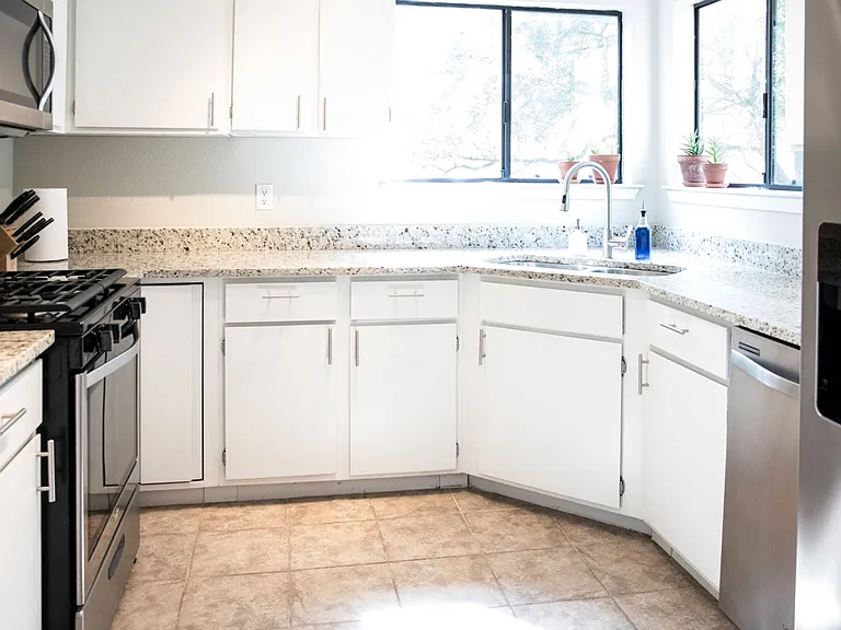 2603 Garrettson Dr #B — Photo 7