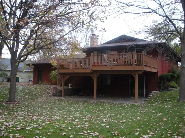 12650 Tussock Ct, Eden Prairie, MN 55344