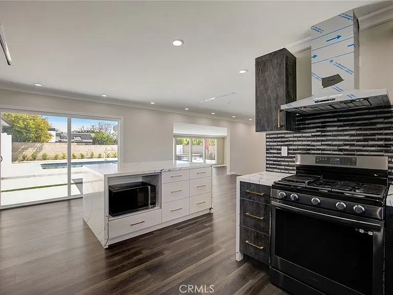 10920 Garden Grove Ave — Photo 14