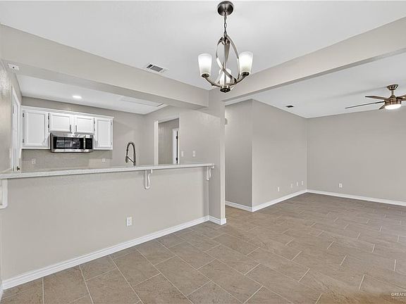 5th image of 811 Gabriella Ave