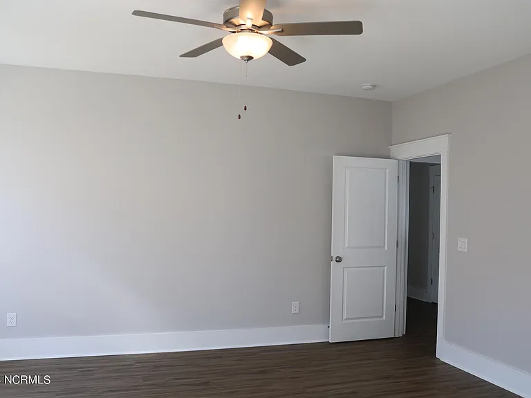 21 E Singing Ave — Photo 10