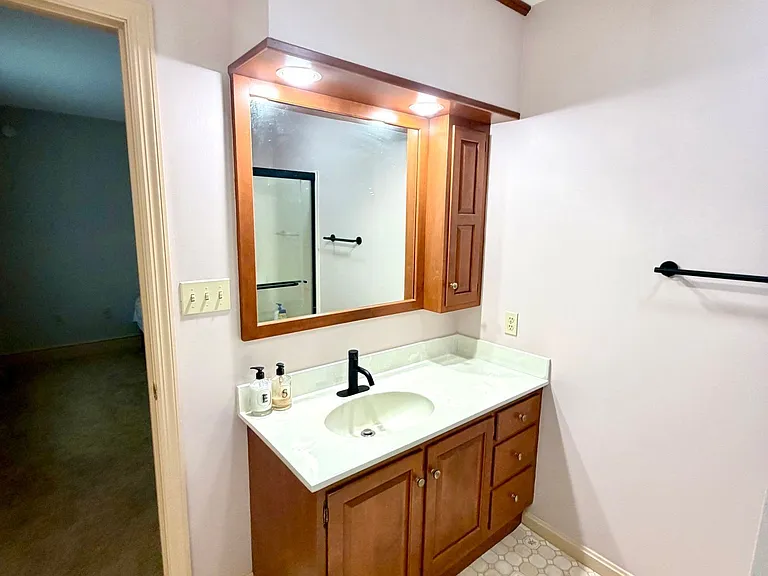 684 Steinman Ct — Photo 22