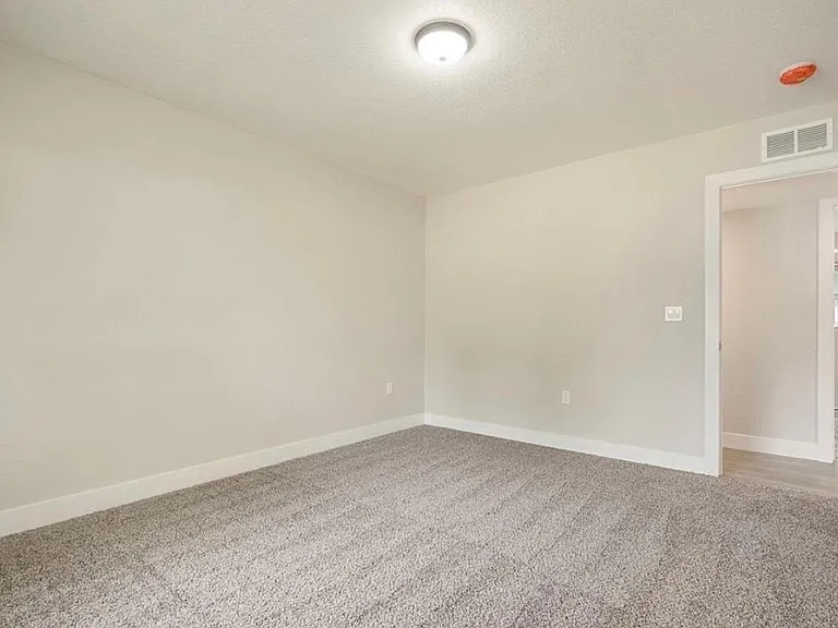 1220 Tucson St — Photo 9