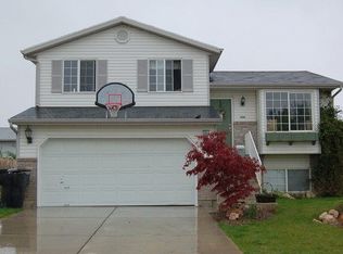 2433 W 2000 N, Clinton, UT 84015