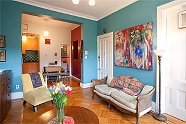 Sold by Warren Lewis Realty | media 24