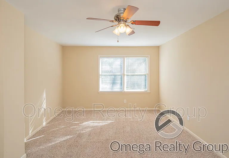 1919 Chandalar Ct — Photo 36