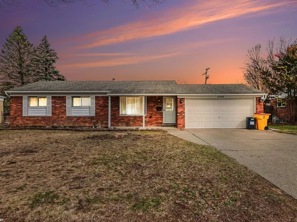 45908 Keding St, Utica, MI 48317