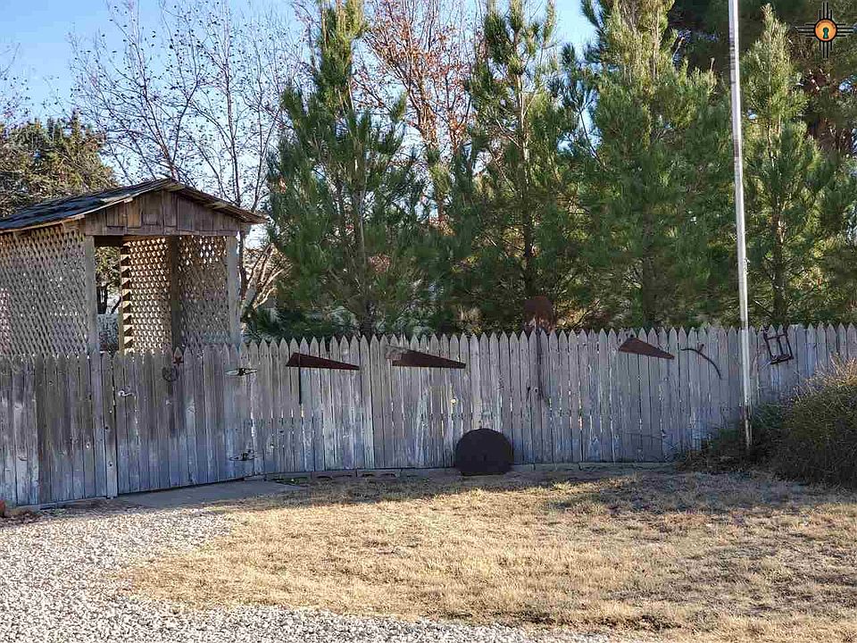 2nd image of 8124 N Cactus Ln