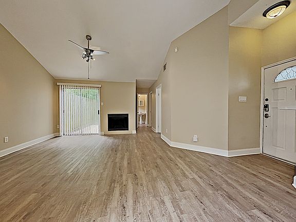 5th image of 6425 Horsepen Bayou Dr