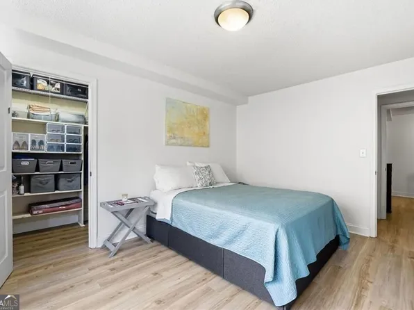 2479 Peachtree Rd NE APT 303, Atlanta, GA 30305