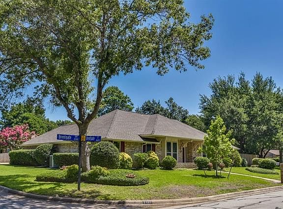 2nd image of 2105 Brentgate Dr