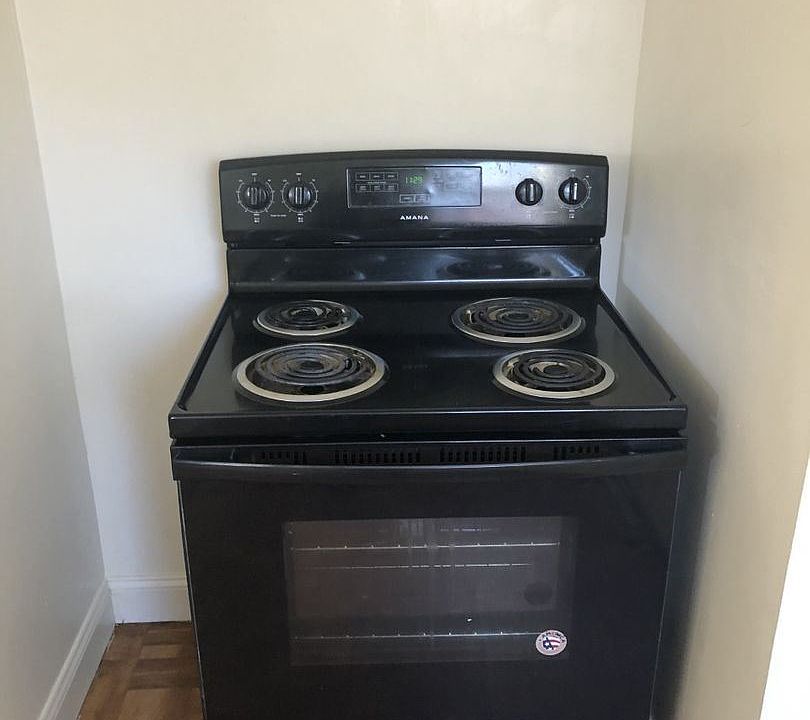 1st image of 286 Highland Pkwy APT 3