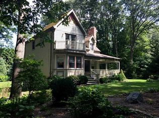 138 Lincoln Ave, Barrington, RI 02806