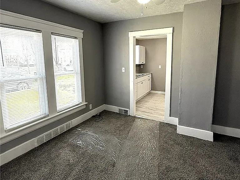 390 Cole Ave — Photo 23
