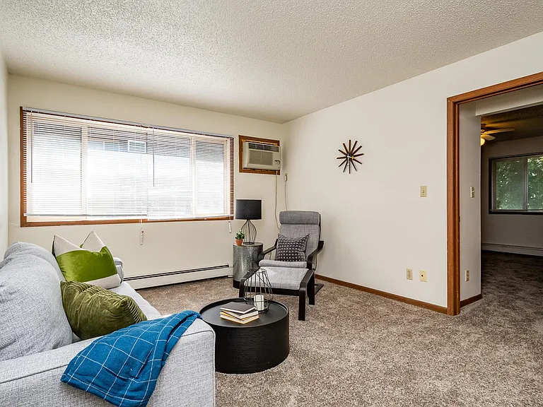 629 S Johnson St #9 — Photo 2