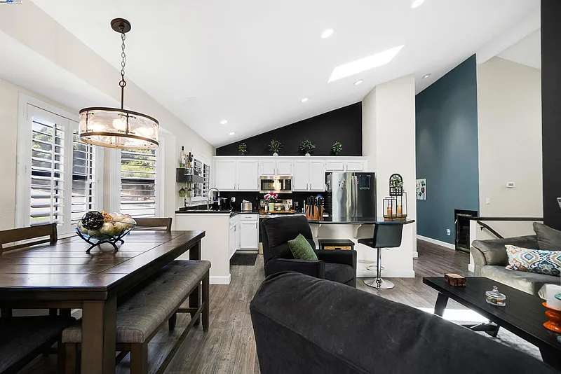 Thumbnail 13