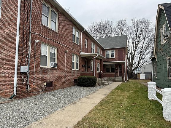2nd image of 297 Park St #2FB