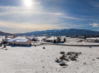 1 Columbine St, Alpine, WY 83128