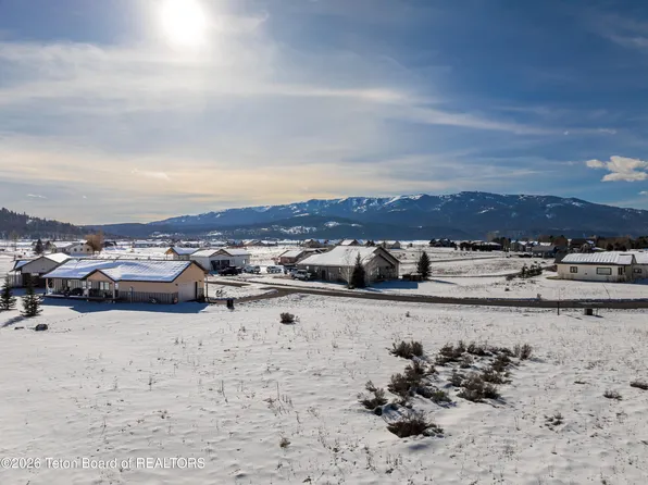 1 Columbine St, Alpine, WY 83128