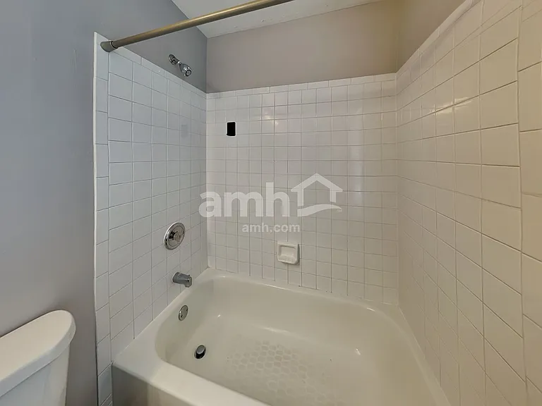 2415 Sisters Ct — Photo 14