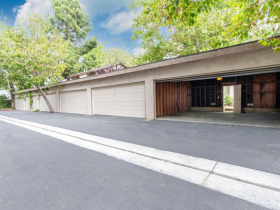 Private Garages