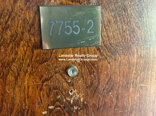 7755 N Sheridan Rd #2, Chicago, IL 60626