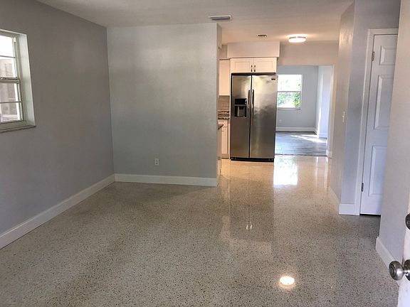 5th image of 5242 20th Ave N
