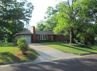 512 Westridge Dr, Columbia, MO 65203