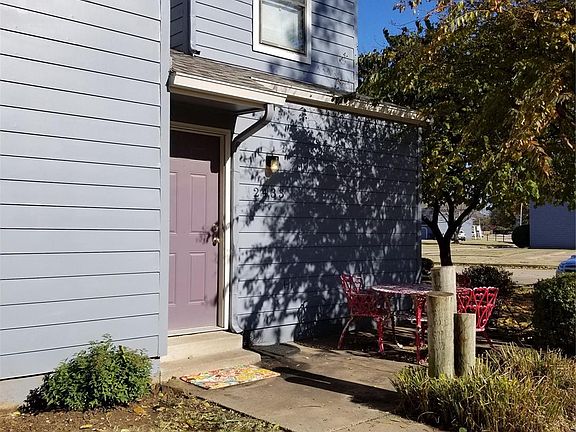 2nd image of 2433 W Quantico St