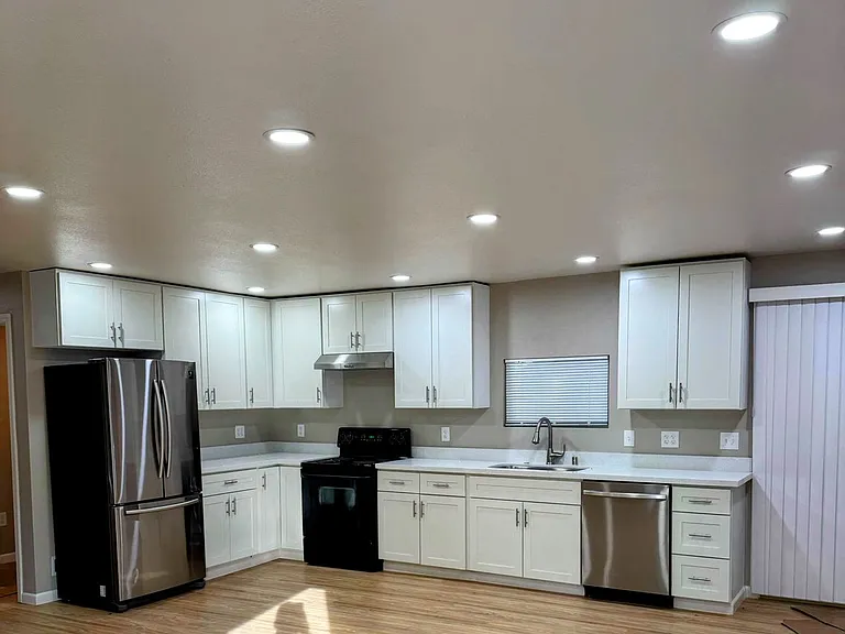 3776 Laddell Ave — Photo 2