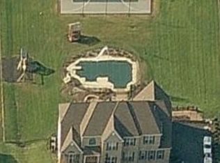 21 Sherwood Ln, Columbus, NJ 08022