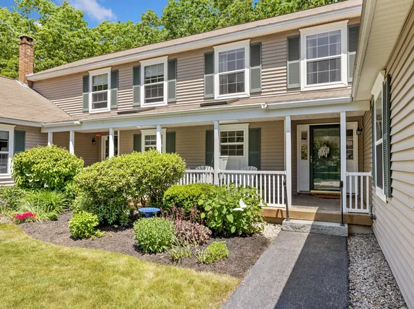 10 Dunnhill Drive #26, Kennebunk, ME 04043