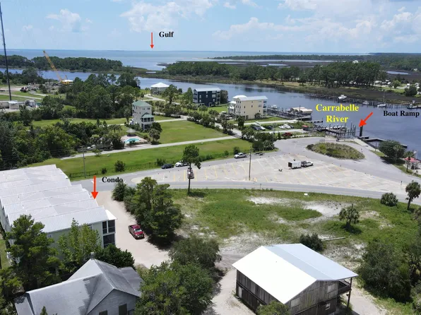 706C Howard St #C, Carrabelle, FL 32322
