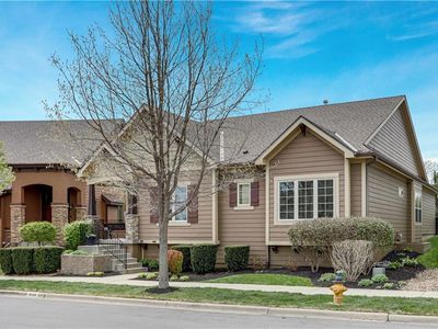 8528 Cardinal St, Lenexa, KS, 66219