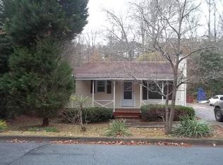 85 1/2 Berry Ave, Newnan, GA 30263