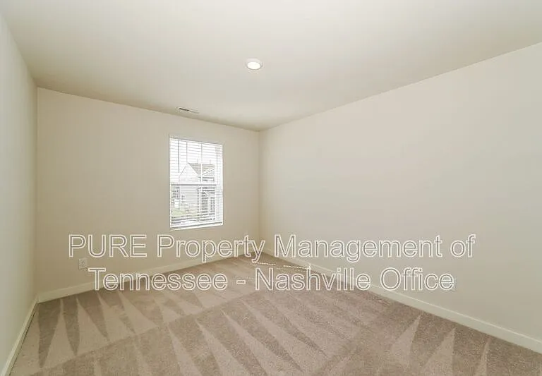 2708 Fordham St — Photo 9