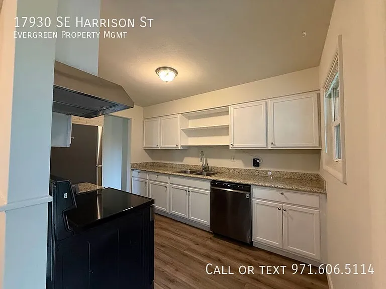 17930 SE Harrison St — Photo 9