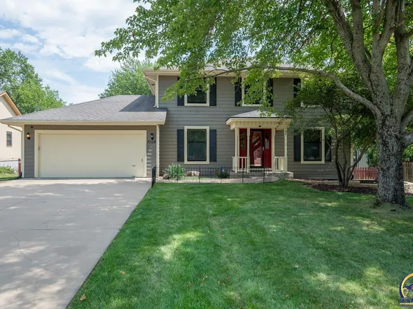 3108 SW Gainsboro Rd, Topeka, KS 66614