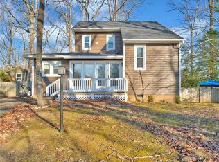 10202 Eastman Ct, North Chesterfield, VA 23236