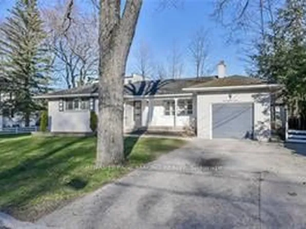 112 Academy St, Hamilton, ON L9G 2Y1