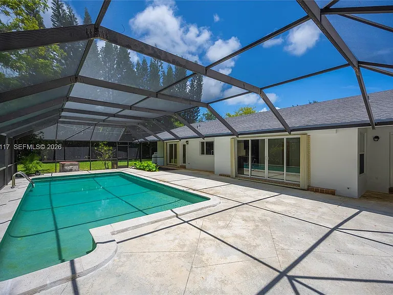 13100 SW 81st Ave — Photo 28