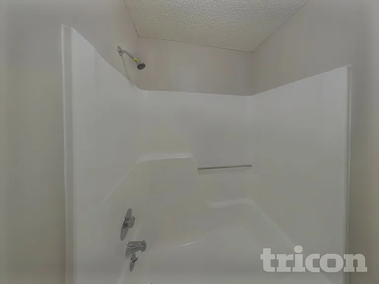 7400 Palmetto Ct — Photo 10