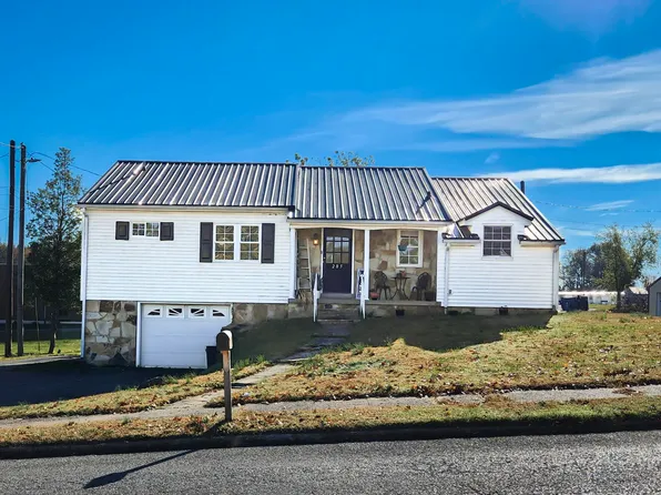 205 State Route 109 S, Clay, KY 42404