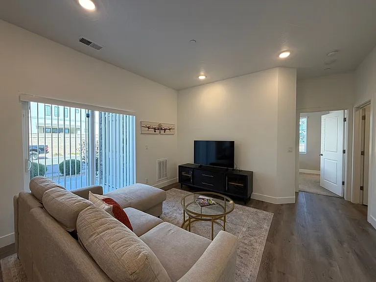 5801 S Garnet Dr #1101 — Photo 5