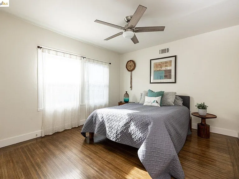 4326 Market St — Photo 6