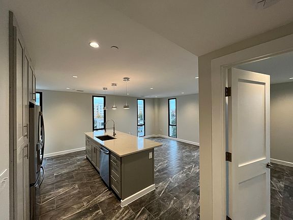 3rd image of 740 Duke St #970851b6f