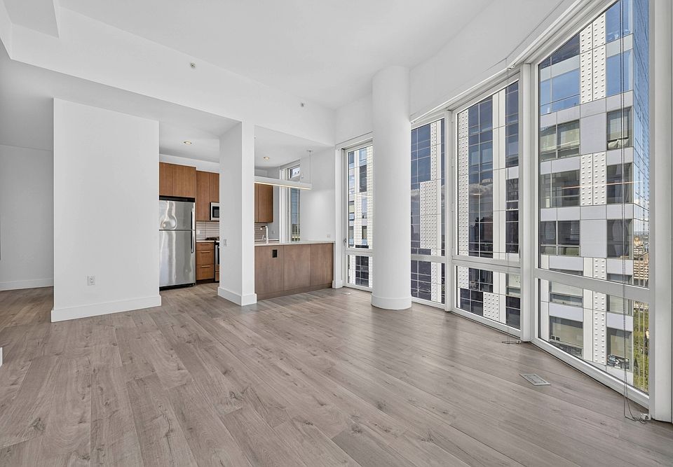 1st image of 86 Fleet Pl APT 31R