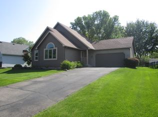 4389 Braddock Trl, Eagan, MN 55123